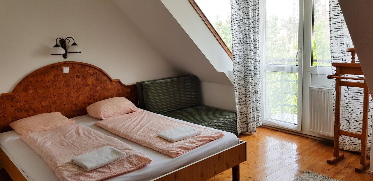 Hotel Paar Sziesztaジュール エクステリア 写真