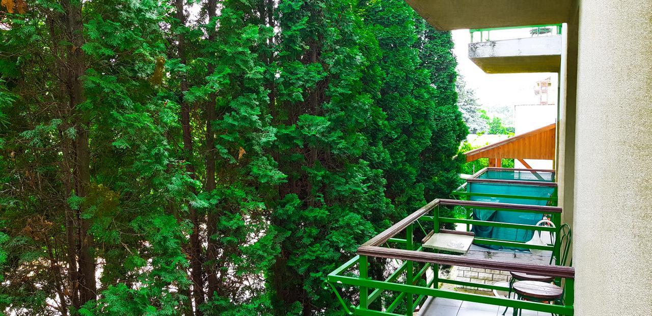 Hotel Paar Sziesztaジュール エクステリア 写真